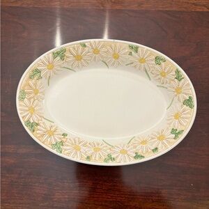 Poppy Trail 11" Platter Metlox Vernon Sculptured Daisy